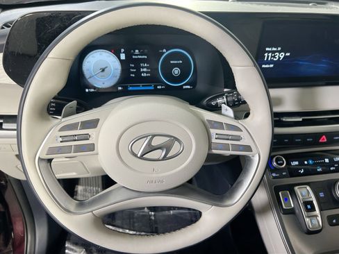 Used 2023 Hyundai Palisade Calligraphy image 11