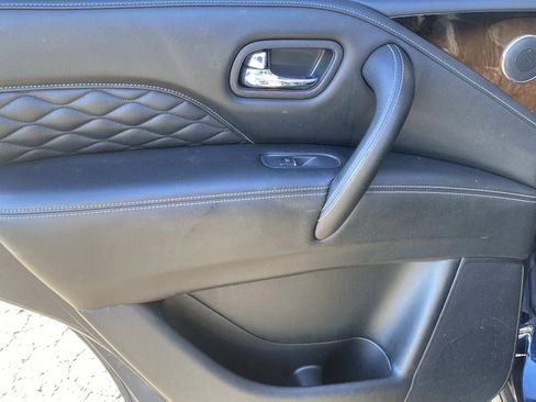 Used 2019 INFINITI QX80 Luxe w/ 22" Wheel Package image 10