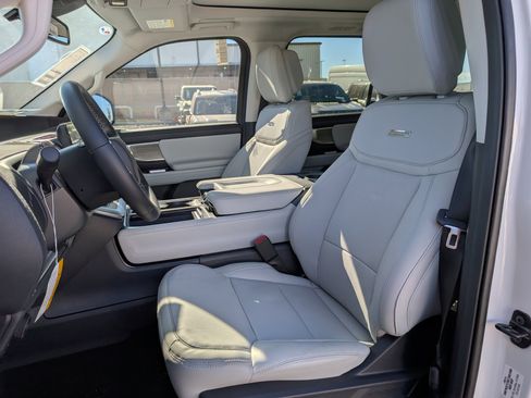 New 2026 Ford Expedition Max Platinum w/ Driver's Package image 22