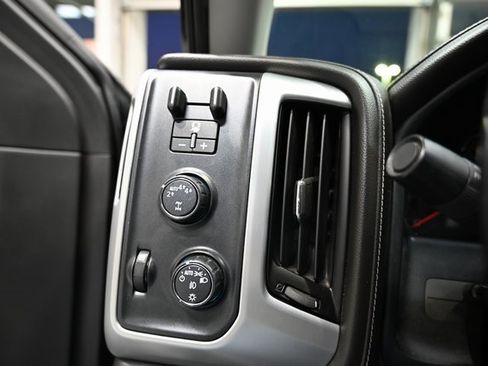 Used 2018 GMC Sierra 1500 SLT image 26