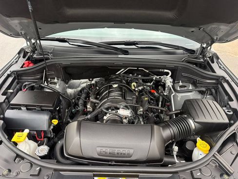 Used 2025 Dodge Durango R/T AWD/4WD image 39