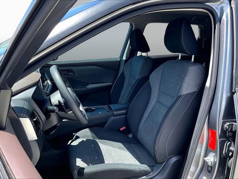 Used 2021 Nissan Rogue S FWD image 8