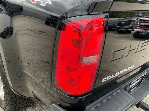 Used 2022 Chevrolet Colorado LT w/ LT Convenience Package image 22