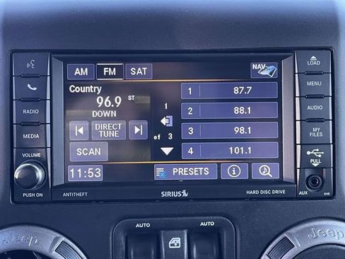 Used 2018 Jeep Wrangler Sport image 19