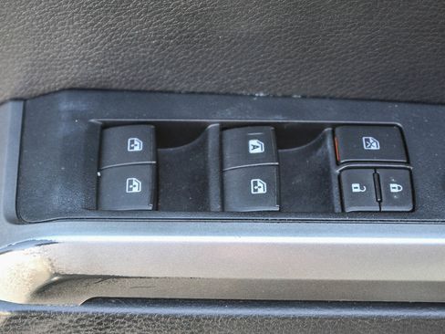 Used 2019 Toyota Tacoma SR5 image 20