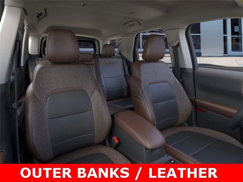 New 2025 Ford Bronco Sport Outer Banks image 10