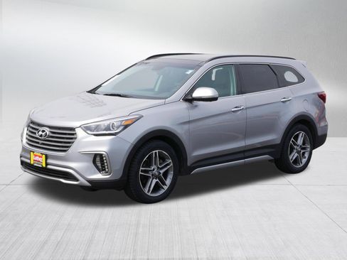 Used 2017 Hyundai Santa Fe Limited AWD/4WD image 3