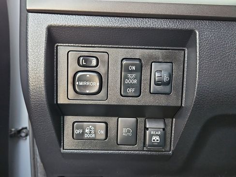 Used 2019 Toyota Tundra SR5 image 20