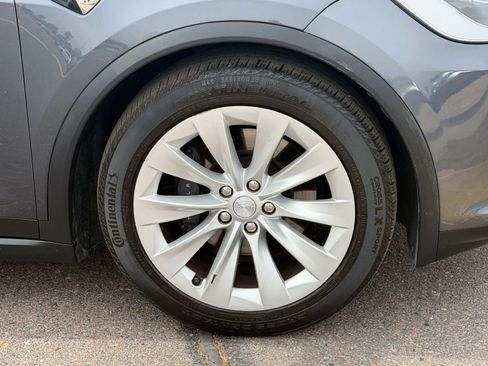 Used 2018 Tesla Model X 75D AWD/4WD image 10