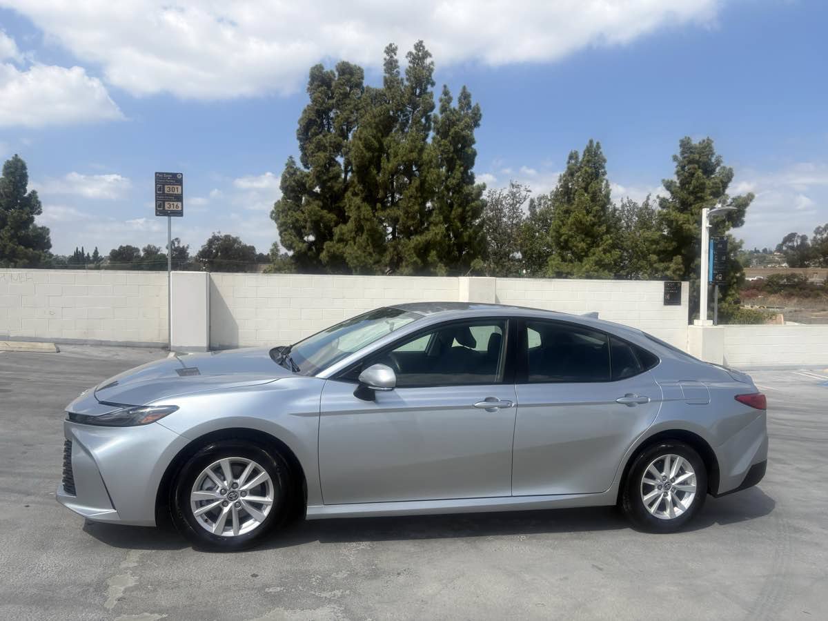 Used 2025 Toyota Camry LE FWD image 2
