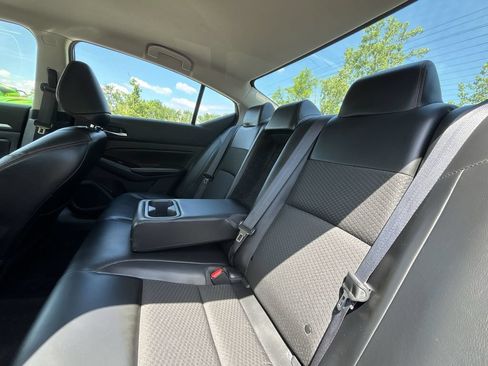 Certified 2024 Nissan Altima 2.5 SR FWD image 25