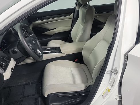 Certified 2018 Honda Accord LX image 19