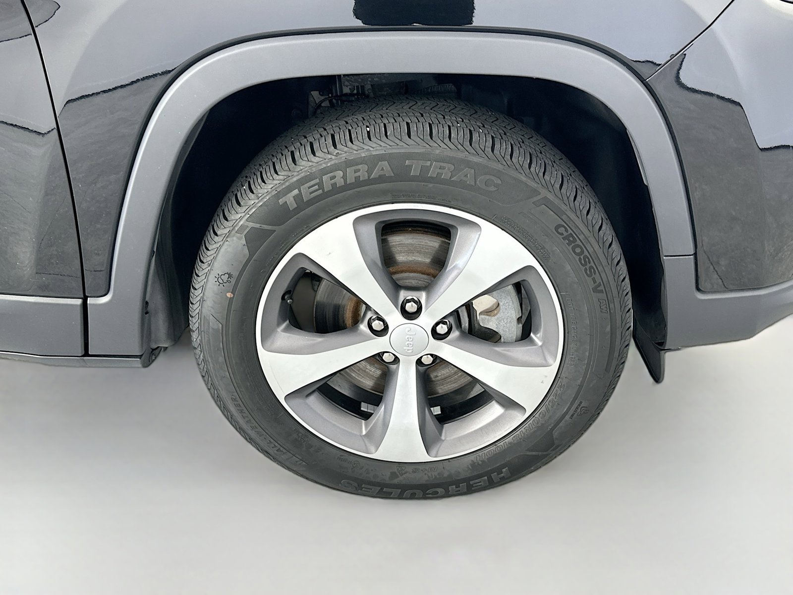 Used 2020 Jeep Cherokee Limited AWD/4WD image 38
