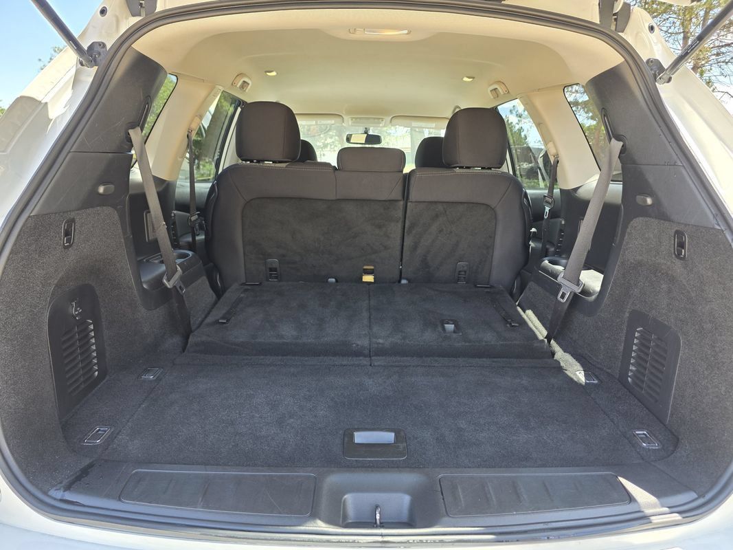 Used 2020 Nissan Pathfinder SV AWD/4WD image 19