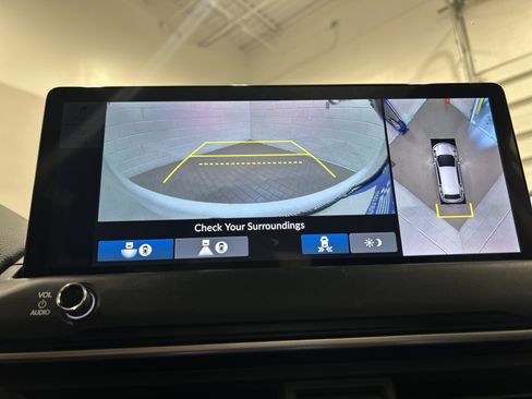 Used 2026 Honda Pilot Elite image 14