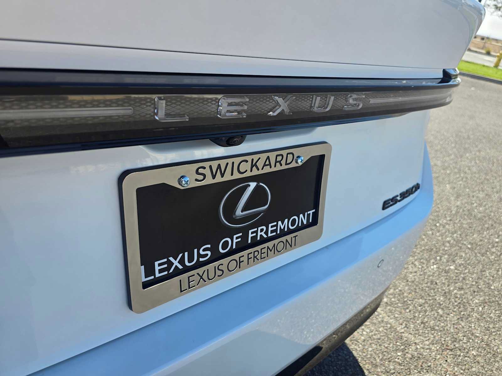 New 2026 Lexus ES 350h FWD image 13