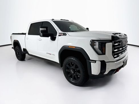 Used 2025 GMC Sierra 2500 AT4 w/ Technology Package AWD/4WD image 1