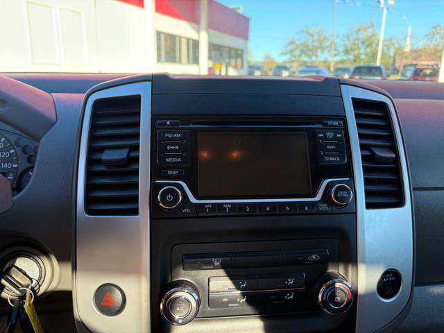 Used 2016 Nissan Frontier SV AWD/4WD image 13