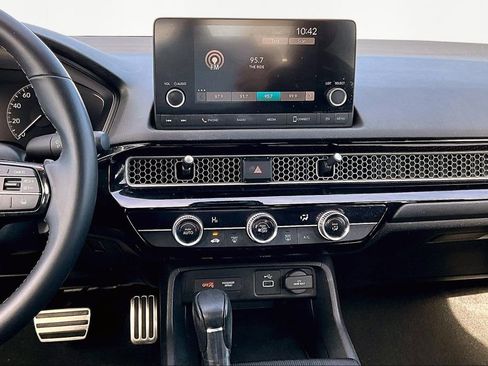 Used 2022 Honda Civic Sport image 10