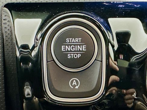 Certified 2025 Mercedes-Benz CLA 250 4MATIC image 16