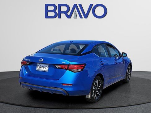 Used 2024 Nissan Sentra SV image 4