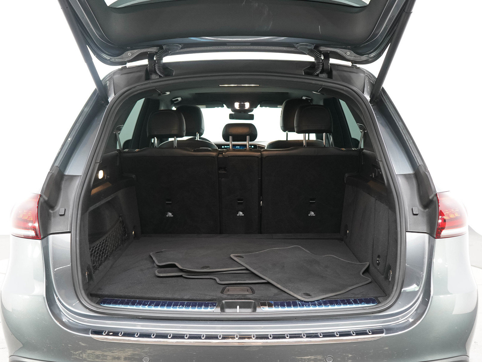 Used 2022 Mercedes-Benz GLE 350 4MATIC w/ Premium Package image 16
