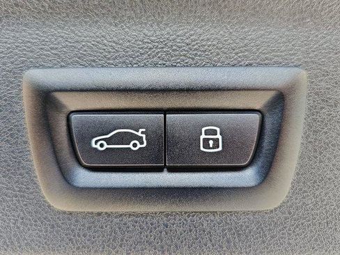 Used 2024 BMW X3 sDrive30i w/ M Sport Package image 13