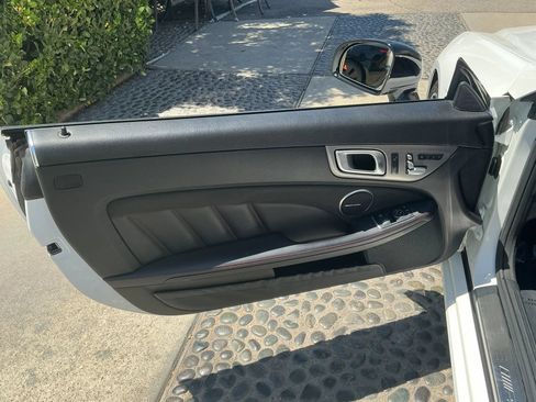 Used 2017 Mercedes-Benz SLC 43 AMG image 16