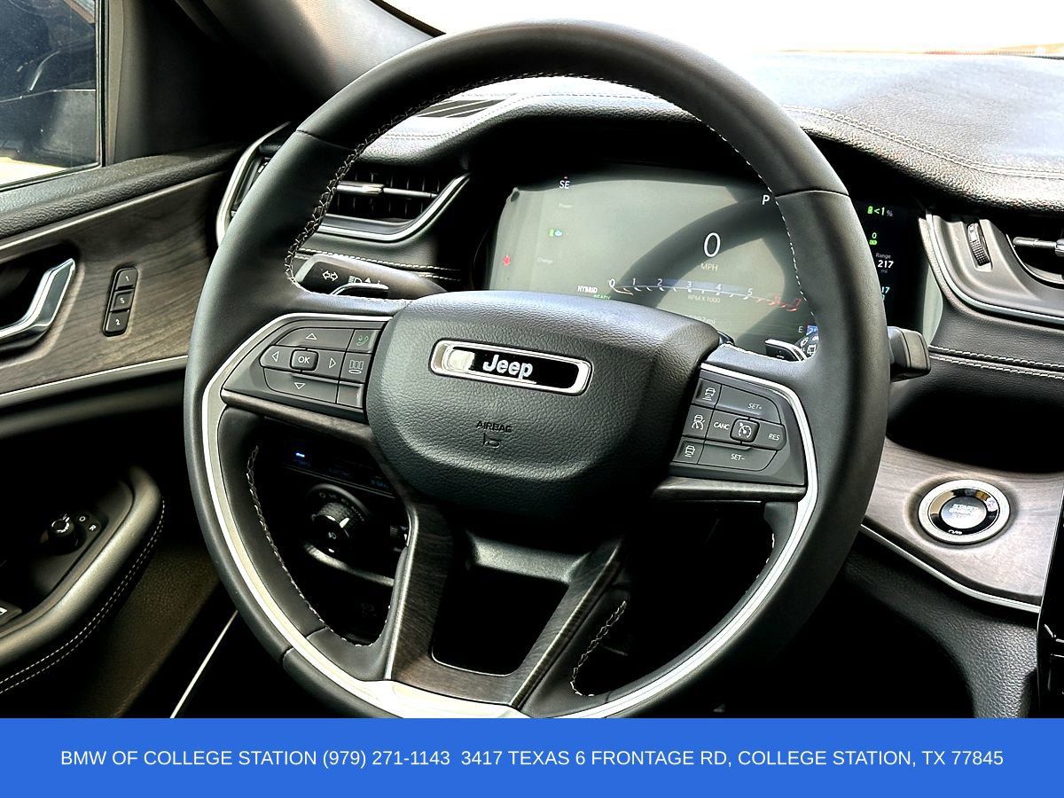 Used 2024 Jeep Grand Cherokee Limited 4xe AWD/4WD image 30