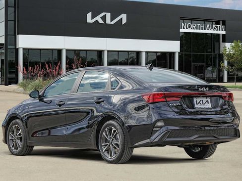 Used 2024 Kia Forte LXS image 5