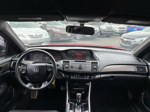Used 2017 Honda Accord Sport image 20
