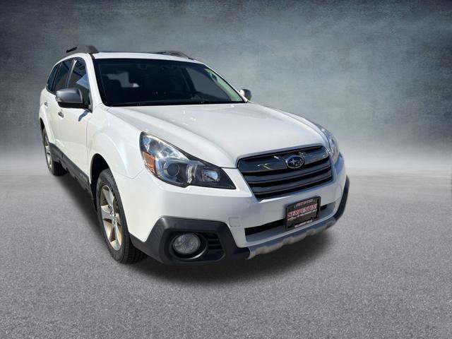 Used 2014 Subaru Outback 2.5i Limited AWD/4WD image 5