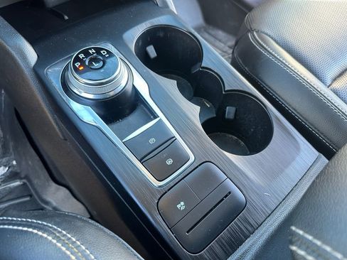 Used 2020 Ford Escape SE Sport image 17