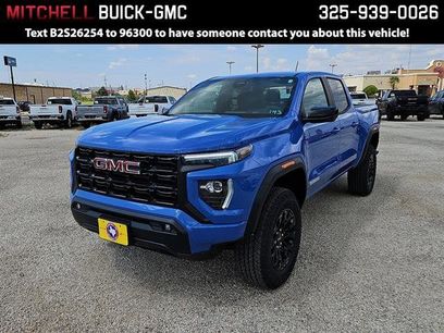 New 2026 GMC Canyon Elevation w/ Convenience Package