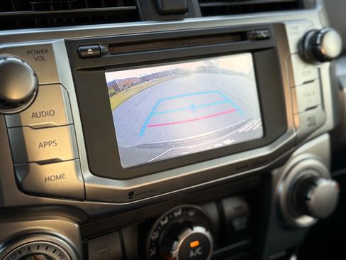 Used 2016 Toyota 4Runner SR5 image 41