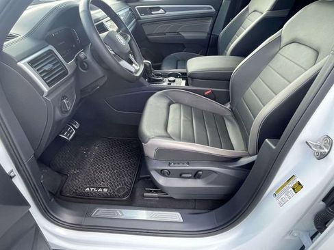 Used 2023 Volkswagen Atlas Cross Sport SEL Premium R-Line image 16
