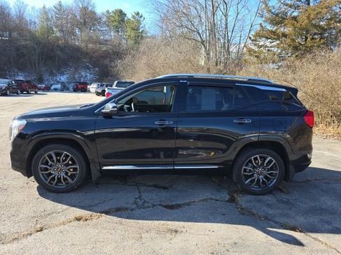 Used 2024 GMC Terrain Denali w/ Black Diamond Edition image 2