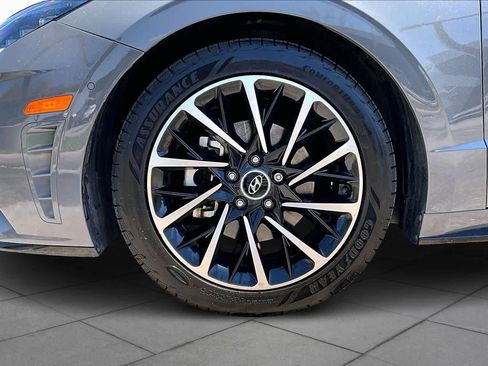 Used 2021 Hyundai Sonata Limited image 11