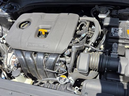 Used 2022 Kia Forte GT-Line w/ GT-Line Technology Package FWD image 10