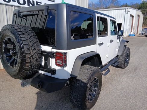 Used 2012 Jeep Wrangler Unlimited Sport image 3