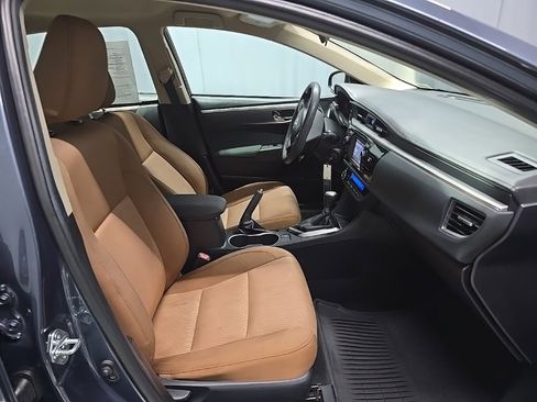 Used 2016 Toyota Corolla L image 5