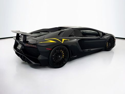 Used 2017 Lamborghini Aventador LP 750-4 Superveloce AWD/4WD image 34