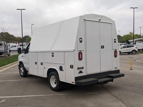 New 2025 Ford E-350 and Econoline 350 Super Duty w/ Power Equipment Group image 6