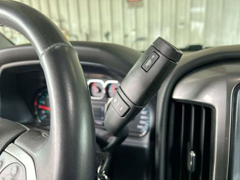 Used 2018 Chevrolet Silverado 1500 LT w/ LT Eassist Package image 16