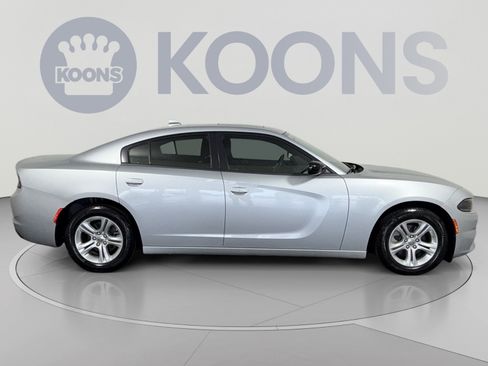 Used 2023 Dodge Charger SXT w/ Cold Weather Package RWD image 8
