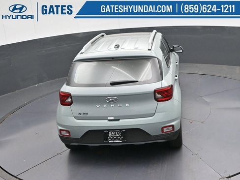 New 2025 Hyundai Venue SEL image 40