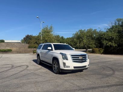 Used 2016 Cadillac Escalade ESV Luxury