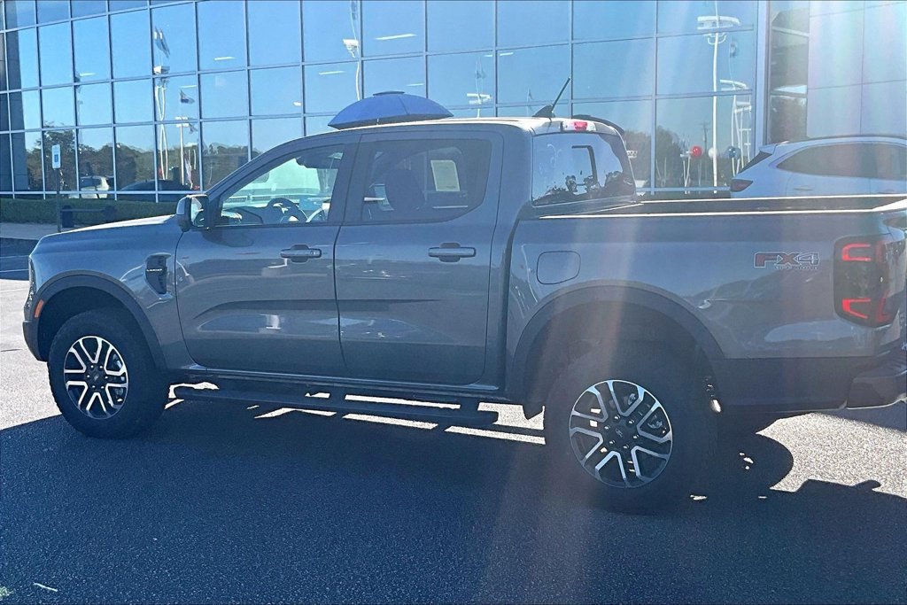 New 2026 Ford Ranger Lariat w/ FX4 Off-Road Package AWD/4WD image 3