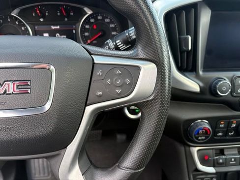 Used 2024 GMC Terrain SLE w/ Driver Convenience Package AWD/4WD image 35