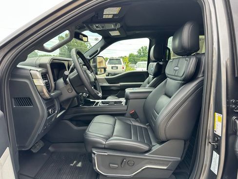 New 2026 Ford F350 Platinum w/ Tremor Off-Road Package AWD/4WD image 15